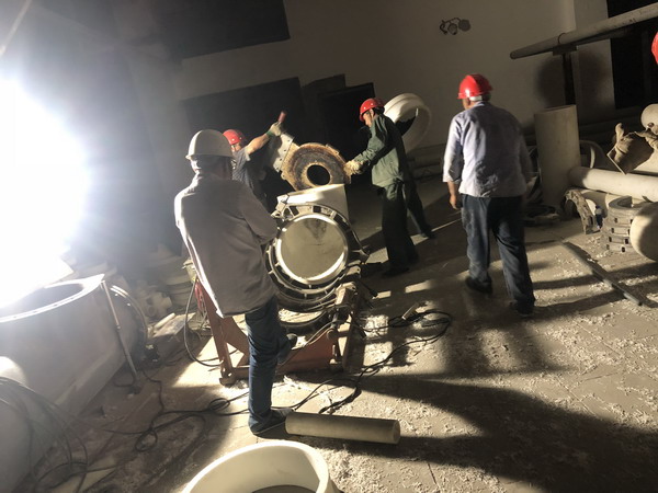 富丽达工地加班现场